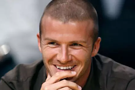 Бекхэм опроверг слухи о совместной фотосессии с Джоли 