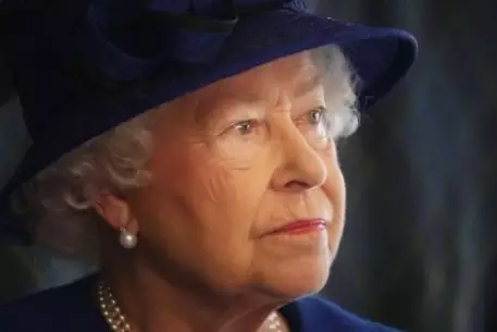 У Елизаветы II украли серебряные ложечки 18-го века