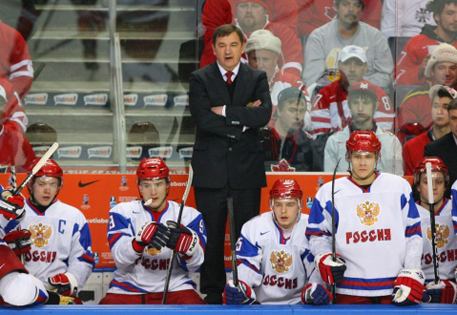 Молодежную сборную России по хоккею доставила в аэропорт полиция