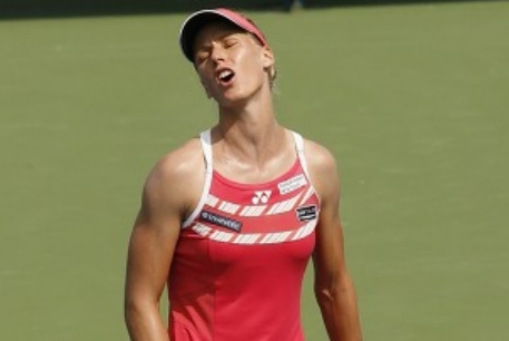 Дементьева проиграла в четвертьфинале турнира в Пекине