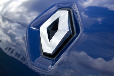 Renault сохранит долю в "АвтоВАЗе" за 240 миллионов евро