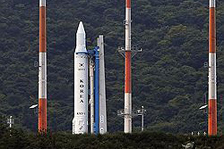 Южная Корея потеряла связь с запущенной ракетой KSLV-1