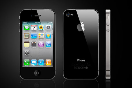 Apple iPhone 4 назвали лучшим смартфоном на рынке