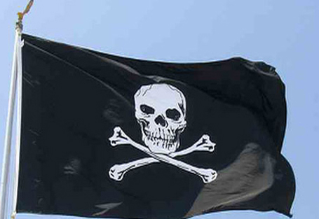 Сомалийские пираты захватили судно с украинцами и россиянами