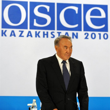 Назарбаев поздравил казахстанцев с успешным проведением саммита ОБСЕ 