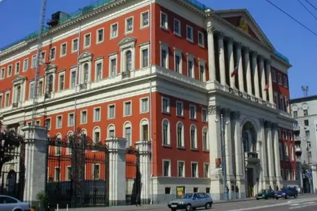 Власти Москвы решили снести более 300 незаконных построек