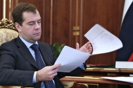Медведев отказался менять график из-за встречи с оппозицией 