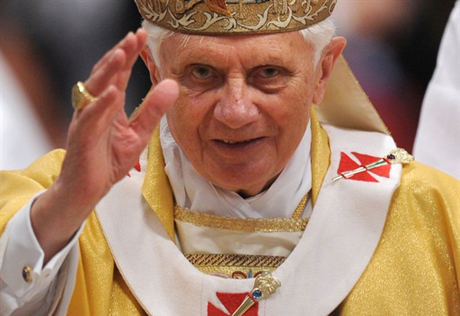 Бенедикт XVI заявил о возможном увольнении с папской должности