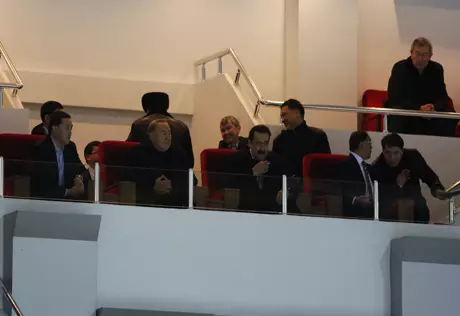 Нурсултан Назарбаев посетил матч "Барыс"-"Трактор"