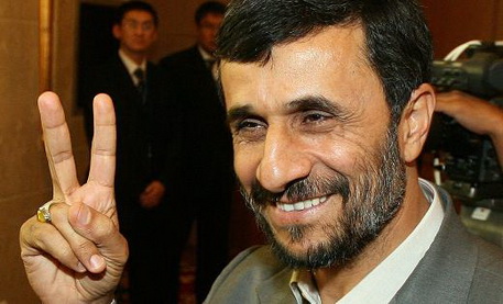Ахмадинежад разберется, кто виноват в 11 сентября