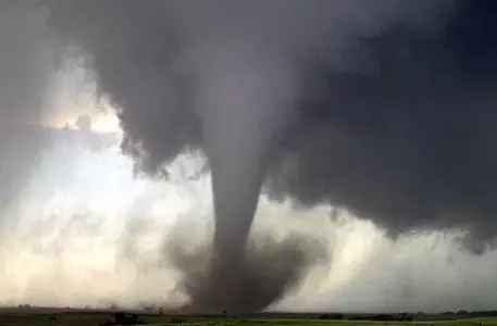 В результате торнадо в Аргентине погибли десять человек