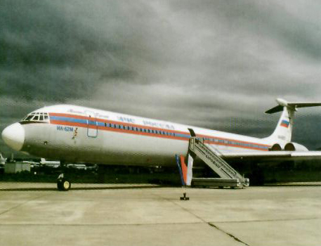 Самолет с раненым Евкуровым прилетел в Москву