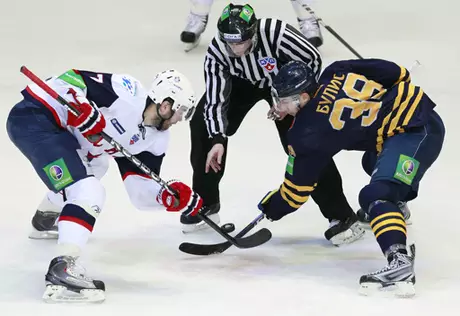 СКА одолел "Атлант" в матче 1/4 финала Кубка Гагарина