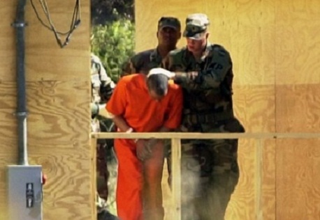 Британия выплатит компенсации узникам Гуантанамо