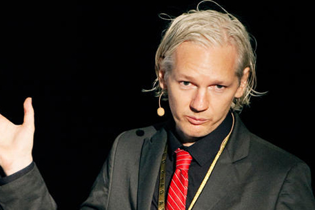 Основателя WikiLeaks обвинили в изнасиловании