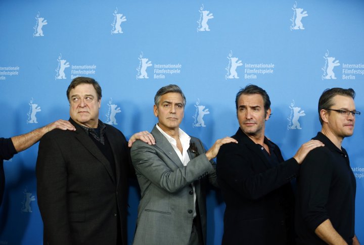 Съемочная команды фильма Джорджа Клуни "Охотники за сокровищами". REUTERS©