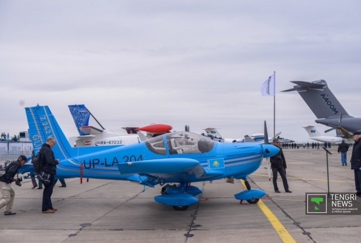 Самолет чешской авикомпании "Zlin Aircraft". Машины "Zlin" часто снимались в советских фильмах в роли немецких "Мессершмиттов":