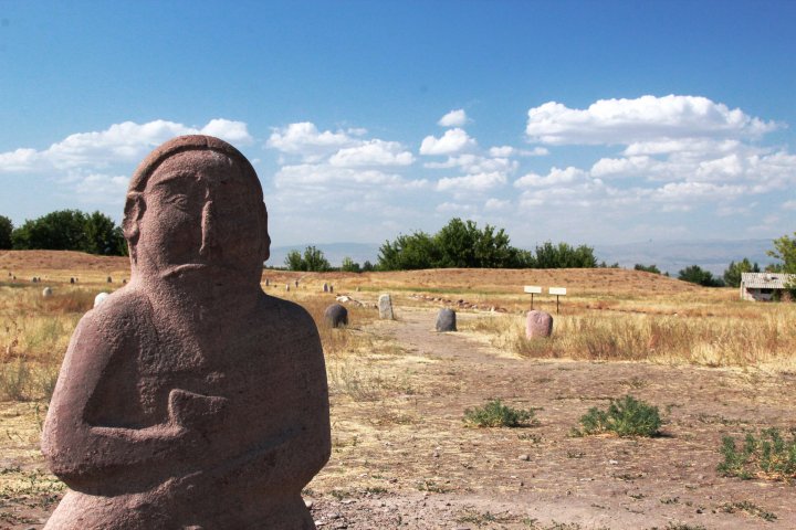 Древние скульптуры в Кыргызстане.
©Владимир Прокопенко