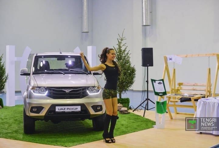 На AIAS-2014 состоялась мировая премьера обновленных УАЗ Patriot и УАЗ PickUp.