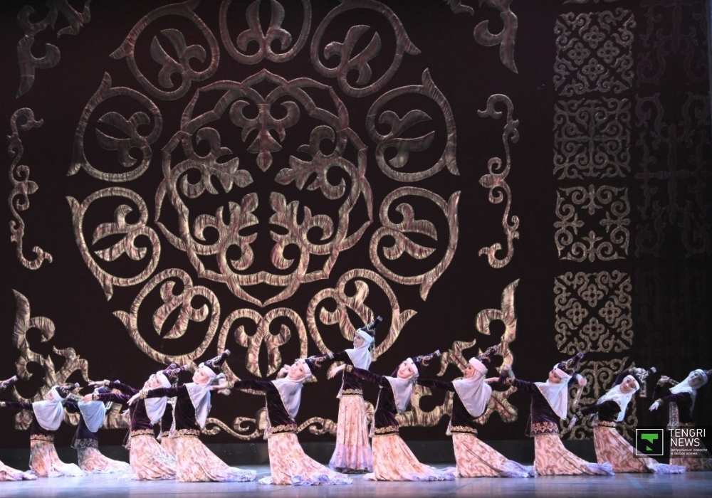 Казахский национальный танец в исполнении балетной труппы "Астана Опера". ©Айжан Тугельбаева