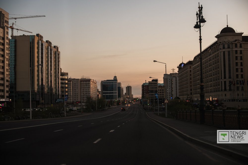 Очень скоро эта свободная улица до отказа заполнится автомобилями. Фото Турар Казангапов ©