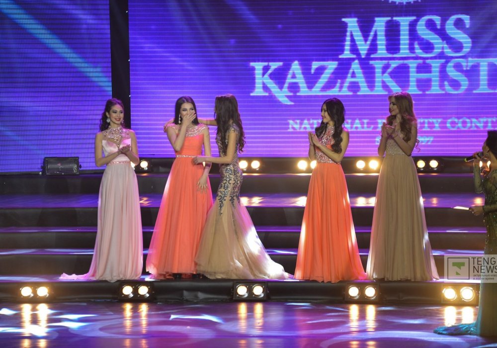 Национальный конкурс "Мисс Казахстан 2015" выиграла Алия Мергембаева из Актау.