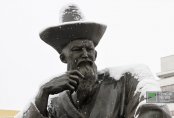 Падал "прошлогодний" снег. Алматинцы дождались зимы