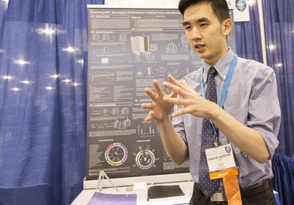 Канадский школьник Хан Джи Вонг стал триумфаторов Intel Isef.