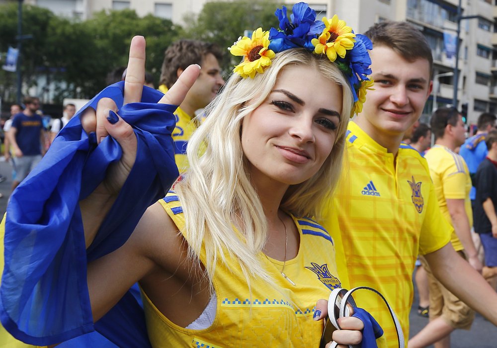 В первом матче группового этапа сборная Германии обыграла украинцев 2:0.