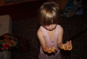 Нина, дети и подвал. История многодетной матери, живущей в Астане