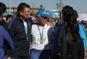 Мухамедиулы рассказал кое-что о Масимове. Как чиновники марафон бежали