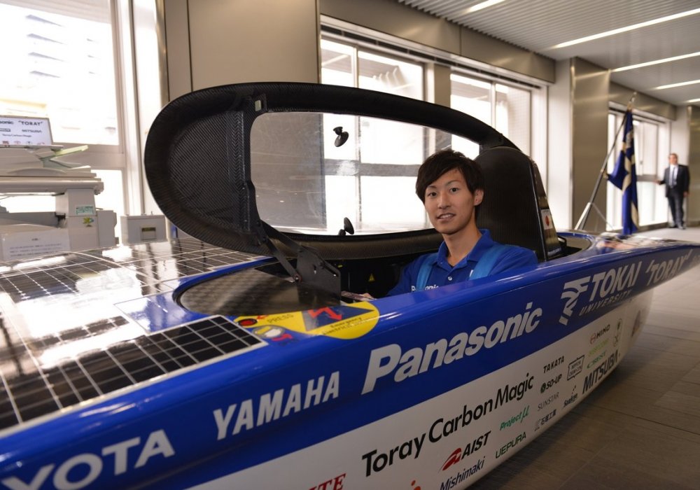 Помимо поэзии и природы, еще одна страсть японцев - новые технологии. На фото - автомобиль будущего или как его еще называют солнцемобиль Tokai Challenger. Он сконструирован студентами Университета Токай при содействии ряда японских компаний.