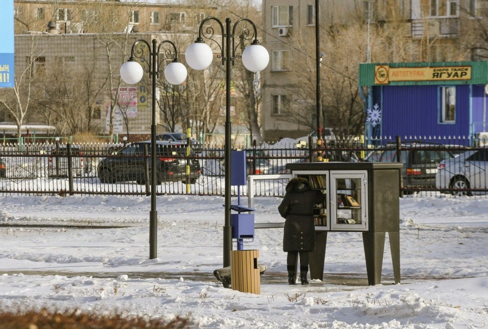 <p>А еще в городе есть вот такие уличные библиотеки. Они открыты и ими может воспользоваться любой желающий.</p>