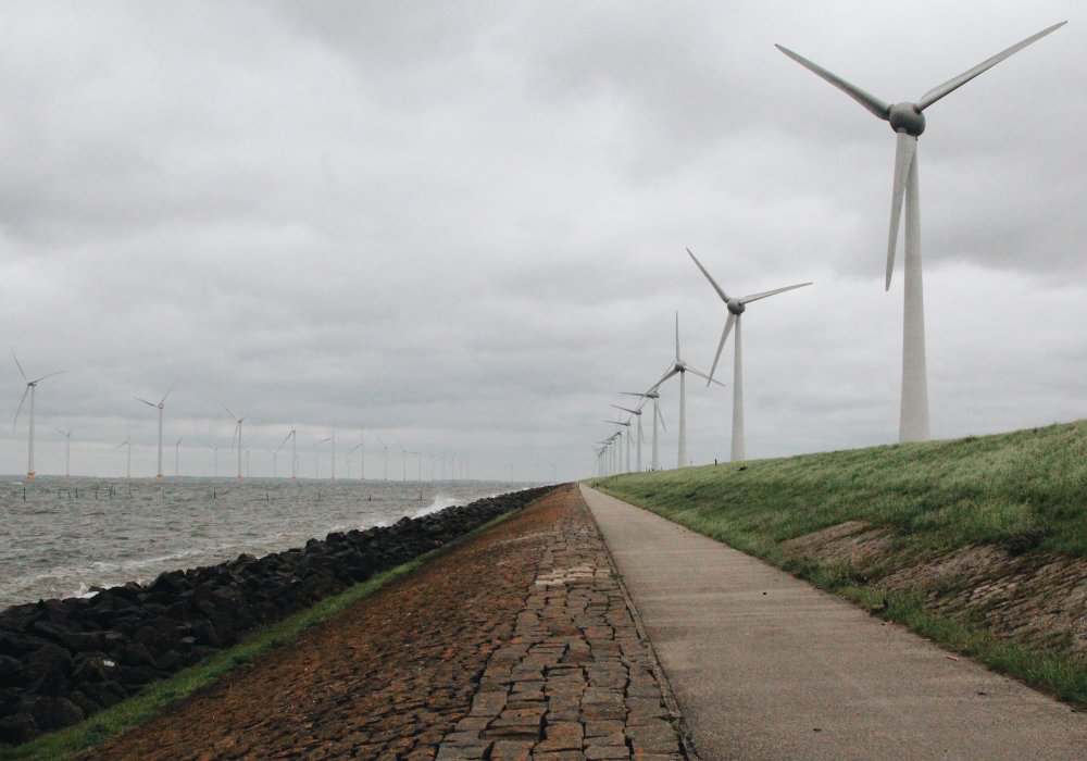<p>Всего в Нидерландах&nbsp;около 3 тысяч ветрогенераторов.</p>