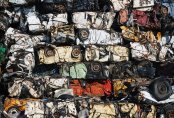 Как в Казахстане старые автомобили перерабатывают