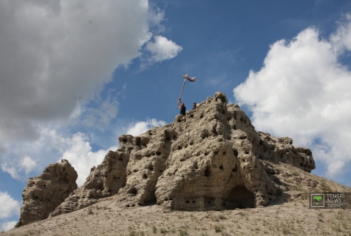 Карабалгасун («чёрный город») — древняя столица Уйгурского каганата в VIII—IX веках, называвшаяся также Орду-балык. ©Жулдыз Сейсенбекова