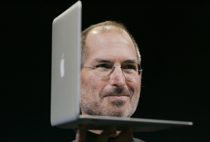 Премьера MacBook Air. 15 января 2008 года. <br>Фото REUTERS/Robert Galbraith