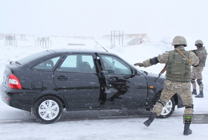 Учебные занятия по досмотру транспортных средств. Фото©Марат Абилов