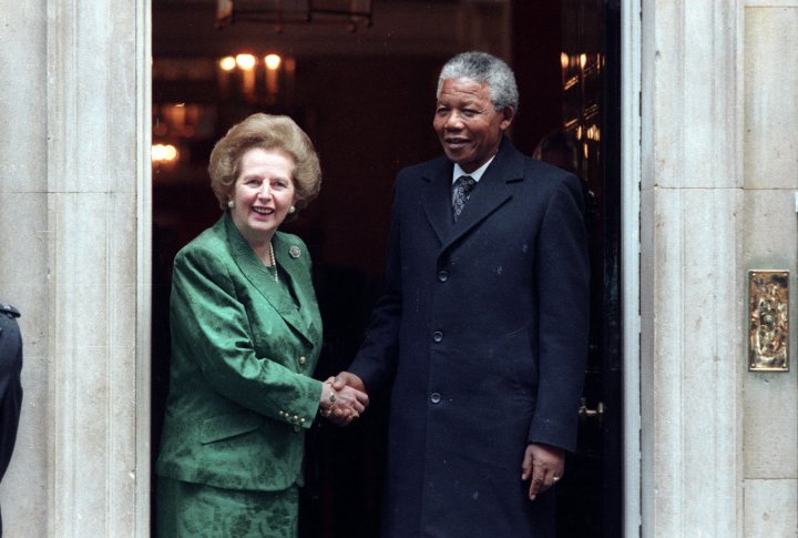 Встреча "железной леди" с бывшим президент ЮАР Нельсоном Манделой. Фото REUTERS©