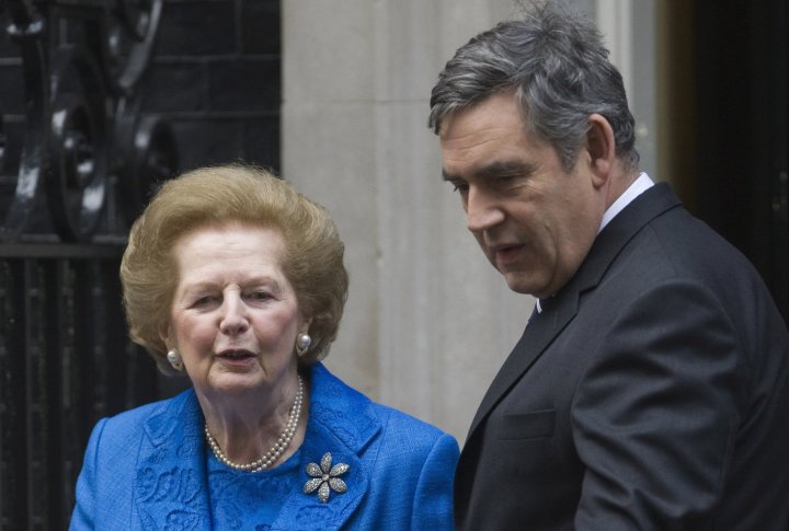 74-й премьер-министр Великобритании Гордон Браун и Маргарет Тэтчер. Ноябрь 2009 года. Фото REUTERS© 