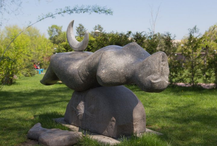 Парковая скульптура, символизирующая женское начало. Фото ©Ярослав Радловский