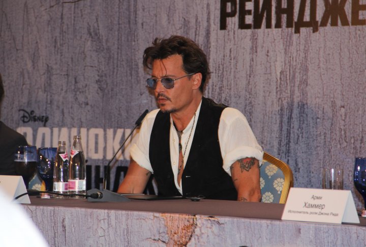 Джонни Депп во время пресс-конференции в Москве. Фото Айжан Тугельбаевой©