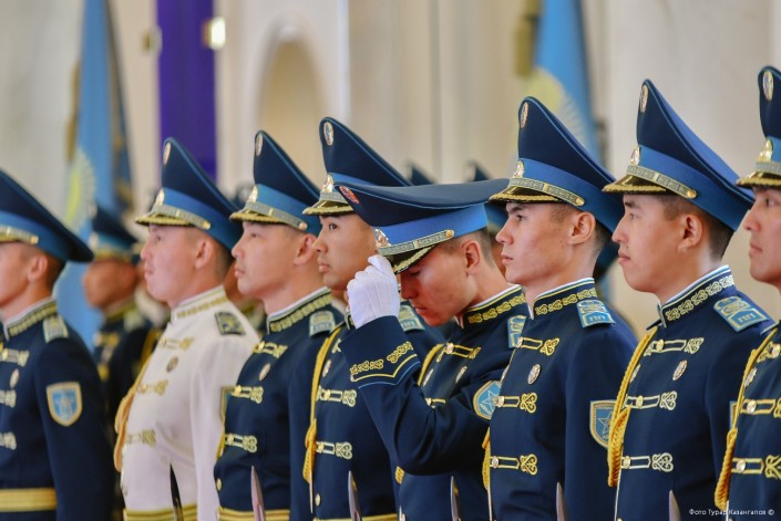 Президентский полк служба по контракту зарплата