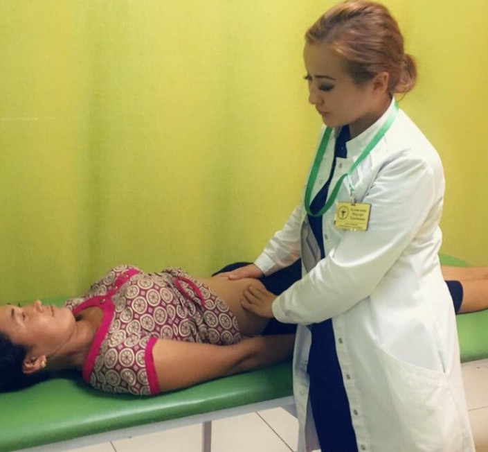 На женщину-врача напали в больнице Алматинской области