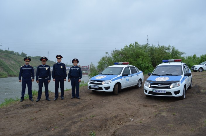 Автомобили петропавловск казахстан. Полиция Петропавловск автомобиль. Казахстан новые полицейские машины Петропавловск. Как называется ДПС В Петропавловске Казахстанская область.