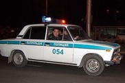 В Алматы на женщину напали с топором