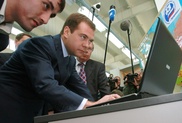 Медведев протестировал 4G-связь