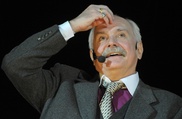 Михалков пообещал снять мигалку
