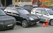 В Москве у фотомодели из бардачка Porsche Cayenne похитили более 150 тысяч долларов