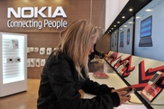 Рыночная доля Nokia за год упала на 5,5 процентных пункта